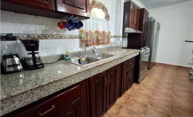 VENTA DE CASA EN CERRO AZUL