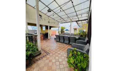 VENDO PENTHOUSES EN MARBELLA, 407M2, MAS 170M2 DE TERRAZA, 4 HAB.