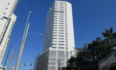 ALQUILO APARTAMENTO EN SAN FRANCISCO, 3 RECAMARAS, LINEA BLANCA.