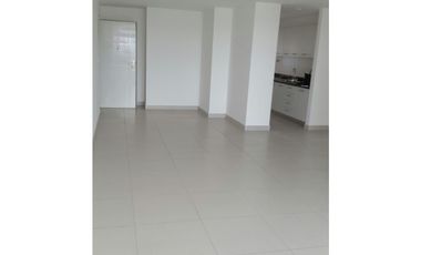 ALQUILO APARTAMENTO EN SAN FRANCISCO, 3 RECAMARAS, LINEA BLANCA.