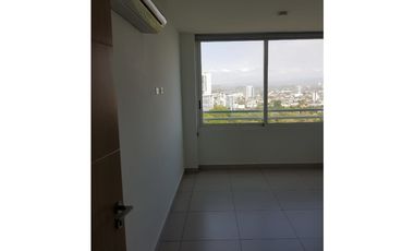 ALQUILO APARTAMENTO EN SAN FRANCISCO, 3 RECAMARAS, LINEA BLANCA.