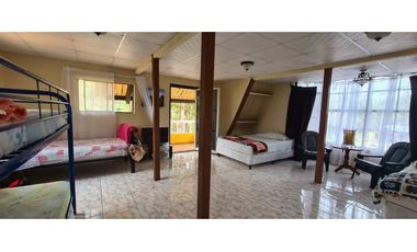 VENTA DE CASA EN ALTOS DE CERRO AZUL