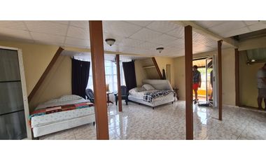 VENTA DE CASA EN ALTOS DE CERRO AZUL