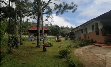 VENTA DE CASA EN ALTOS DE CERRO AZUL