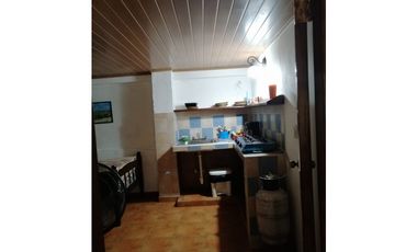 VENTA DE CASA EN ALTOS DE CERRO AZUL