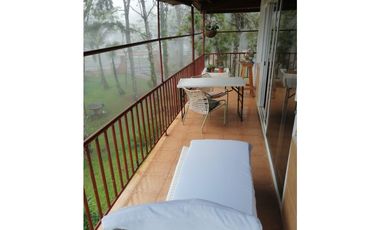 VENTA DE CASA EN ALTOS DE CERRO AZUL