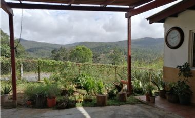 VENTA DE CASA EN ALTOS DE CERRO AZUL