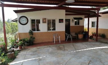 VENTA DE CASA EN ALTOS DE CERRO AZUL