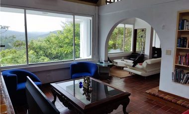 Venta de CASA en Altos de Cerro Azul
