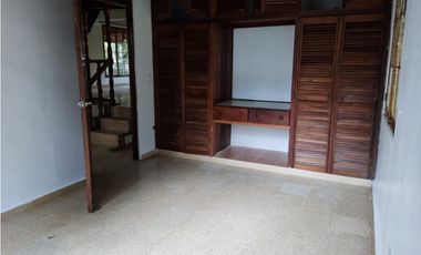 Venta casa en Altos de Cerro Azul