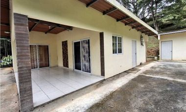 Venta de Casa en Altos de Cerro Azul
