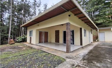 Venta de Casa en Altos de Cerro Azul