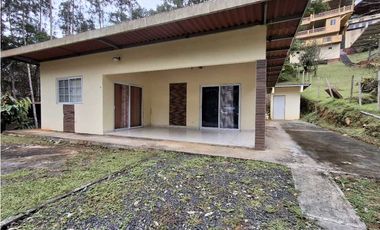 Venta de Casa en Altos de Cerro Azul