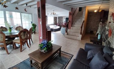 Venta de casa Altos de Cerro Azul