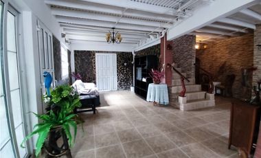 Venta de casa Altos de Cerro Azul