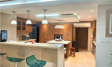 VENTA DE CASA EN CLAYTON