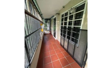 VENTA DE CASA EN CLAYTON