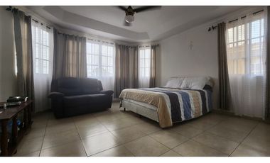 VENTA DE CASA EN ALTOS DE PANAM