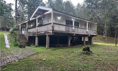 Venta de Casa en Altos de Cerro Azul