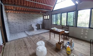 SE VENDE CASA EN ALTOS DE CERRO AZUL