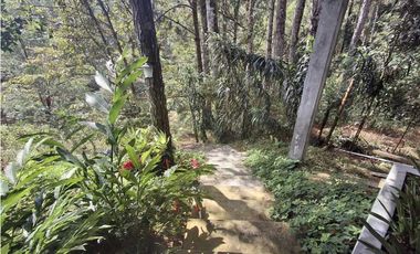 SE VENDE CASA EN ALTOS DE CERRO AZUL