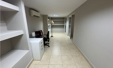 VENDO CASA EN LAS MAÑANITAS, RESIDENCIAL LAS AMERICAS
