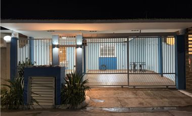 VENDO CASA EN LAS MAÑANITAS, RESIDENCIAL LAS AMERICAS