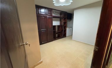 VENDO CASA EN LAS MAÑANITAS, RESIDENCIAL LAS AMERICAS