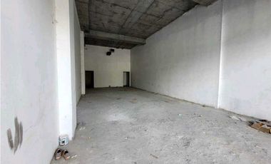 ALQUILER DE LOCAL PLANTA BAJA CON TERRAZA EN EL DORADO