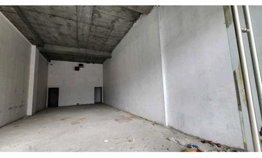 ALQUILER DE LOCAL PLANTA BAJA CON TERRAZA EN EL DORADO