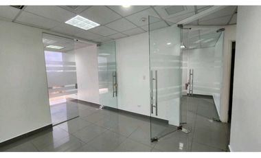 ALQUILER DE OFICINA EN COSTA DEL ESTE 315m