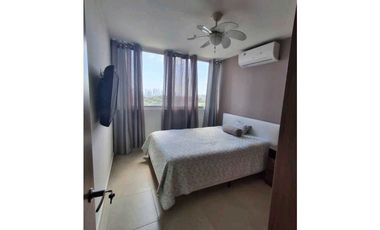 ALQUILER DE APARTAMENTO EN VILLA LUCRE