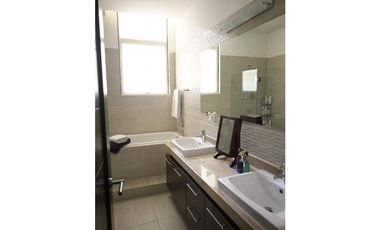 VENTA HERMOSA CASA EN ESQUINA DE PH NATIVA - PANAM PACIFICO