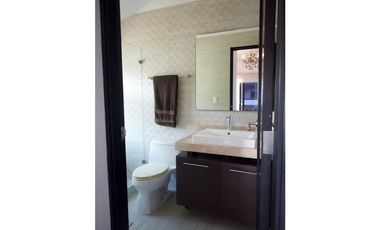 VENTA HERMOSA CASA EN ESQUINA DE PH NATIVA - PANAM PACIFICO