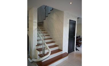 VENTA HERMOSA CASA EN ESQUINA DE PH NATIVA - PANAM PACIFICO