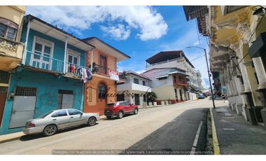 VENDO CASA EN CASCO VIEJO