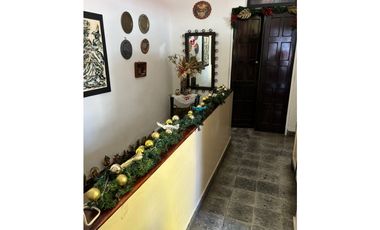 VENDO CASA EN CASCO VIEJO