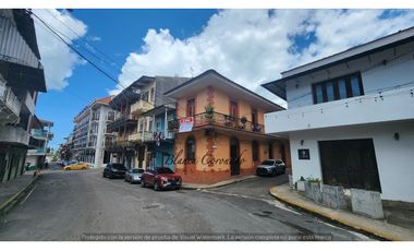 VENDO CASA EN CASCO VIEJO