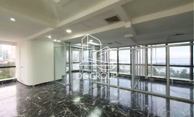 Alquiler de oficinas en torre BAC