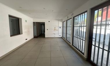 ARRIENDO CASA  COMERCIAL ÑUÑOA