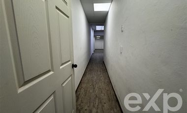 Local Comercial en Arriendo en Santa Elvira 467, Santiago