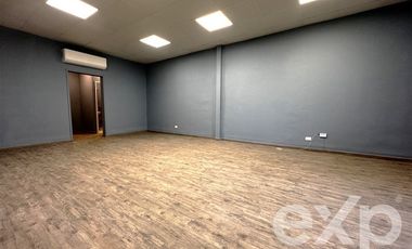 Local Comercial en Arriendo en Santa Elvira 467, Santiago