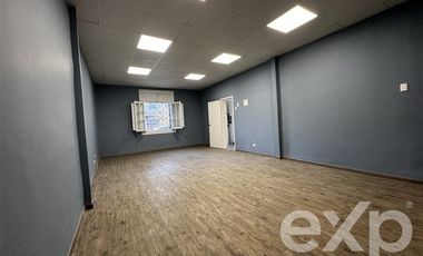 Local Comercial en Arriendo en Santa Elvira 467, Santiago