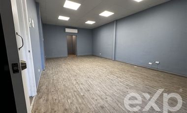 Local Comercial en Arriendo en Santa Elvira 467, Santiago
