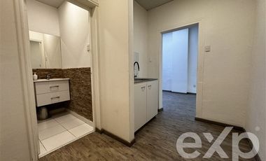 Local Comercial en Arriendo en Santa Elvira 467, Santiago
