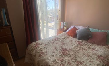 ARRIENDO CASA DENTRO DE PASAJE CERRADO VILLA EL SOL