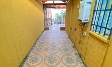 ARRIENDO CASA DENTRO DE PASAJE CERRADO VILLA EL SOL