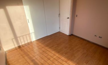 ARRIENDO CASA DENTRO DE PASAJE CERRADO VILLA EL SOL