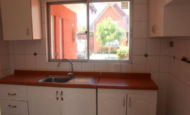 ARRIENDO CASA 3HAB 2BA LA CRUZ