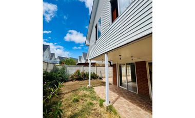 ARRIENDO CASA EN CONDOMINIO LOS AROMOS II 4D 3B 2E CURAUMA VALPARAISO